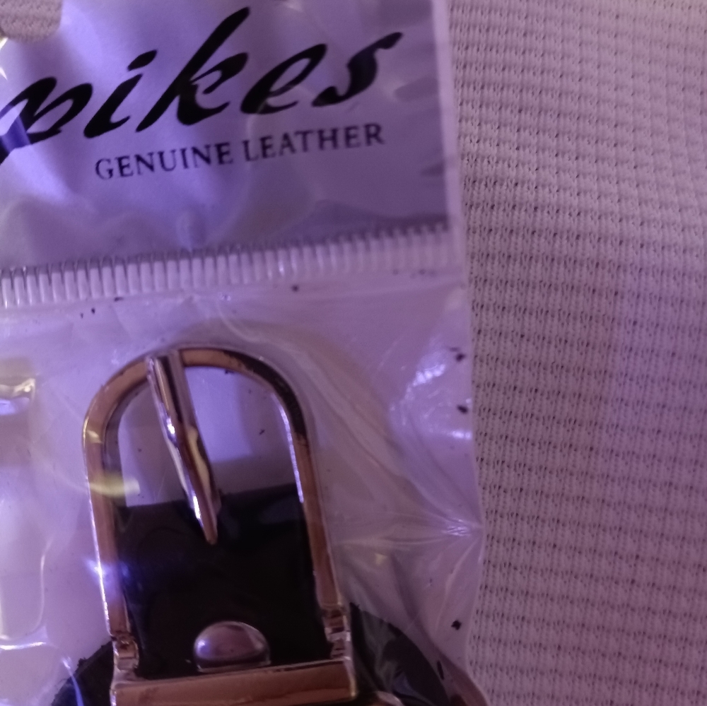 Leather bracelet - Picture 2 of 3